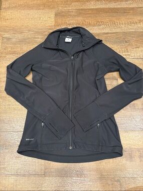 Nike Women's Black Full-Zip Dri-FIT Utility Jacket